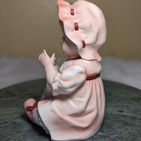 Lefton Hand Painted Bisque Porcelain Piano Baby 6 in - Picture 4 of 9